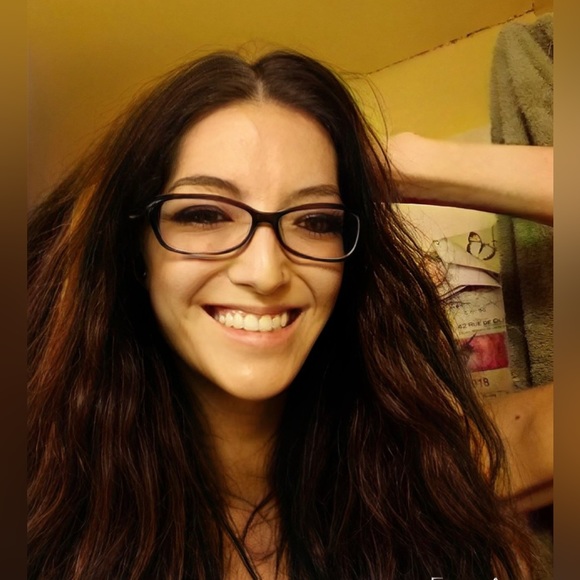 Meet your Posher, Robyn - Picture 4 of 8